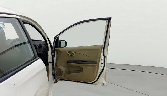 2013 Honda Amaze 1.5L I-DTEC S, Diesel, Manual, 85,835 km, RHS Front Door