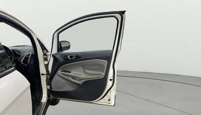 2016 Ford Ecosport TREND+ 1.5L DIESEL, Diesel, Manual, 1,34,726 km, RHS Front Door