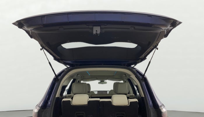 2023 Tata Safari XZA PLUS, Diesel, Automatic, 50,765 km, Boot Door Open