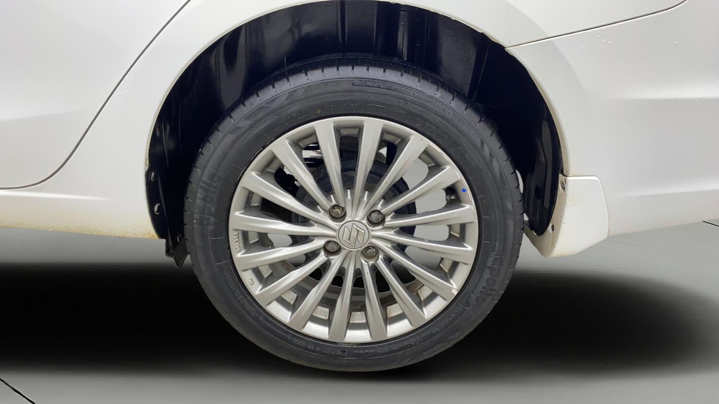 2016 Maruti Ciaz ZXI+ AT, Petrol, Automatic, 40,229 km, Left Rear Wheel