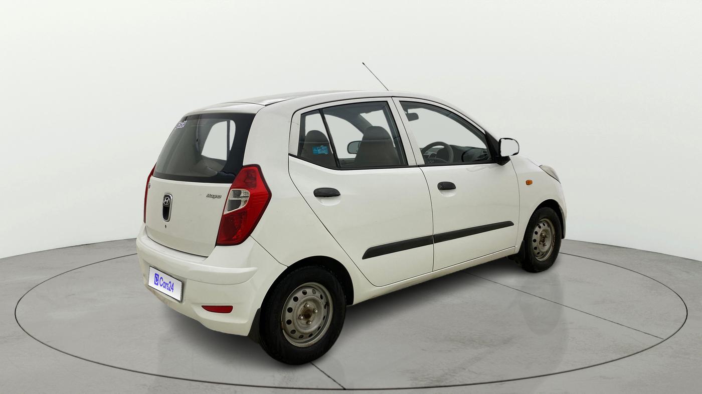 2016 Hyundai i10 MAGNA 1.1, CNG, Manual, 1,31,515 km, Right Back Diagonal