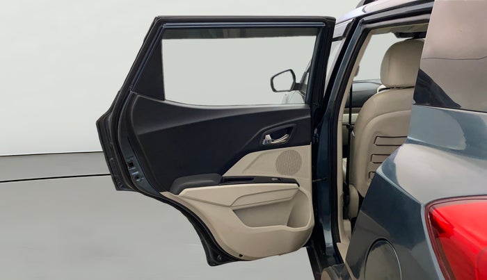 2019 Mahindra XUV300 W8 (O) 1.2 PETROL, Petrol, Manual, 50,713 km, LHS Rear Door