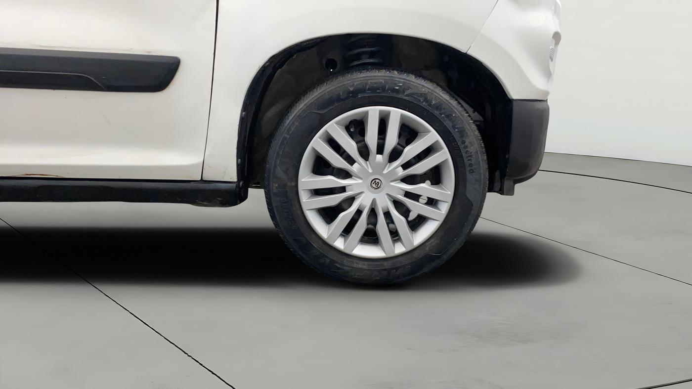 2021 Maruti S PRESSO VXI+, Petrol, Manual, 66,649 km, Right Front Wheel