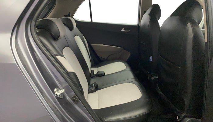 2016 Hyundai Grand i10 ASTA AT 1.2 KAPPA VTVT, Petrol, Automatic, 78,377 km, Right Side Rear Door Cabin