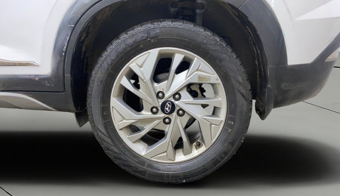 2020 Hyundai Creta SX IVT 1.5 PETROL, Petrol, Automatic, 1,24,656 km, Left Rear Wheel