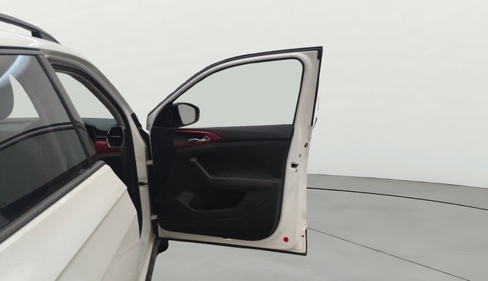 2023 Skoda KUSHAQ  MONTE CARLO 1.0L TSI MT, Petrol, Manual, 22,401 km, RHS Front Door