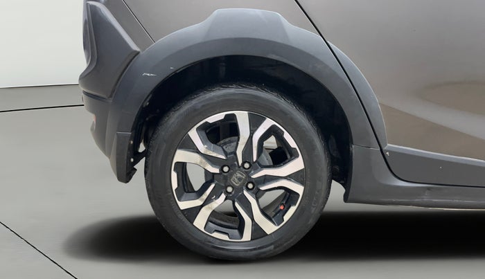 2020 Honda WR-V 1.2L I-VTEC VX MT, Petrol, Manual, 1,11,392 km, Right Rear Wheel