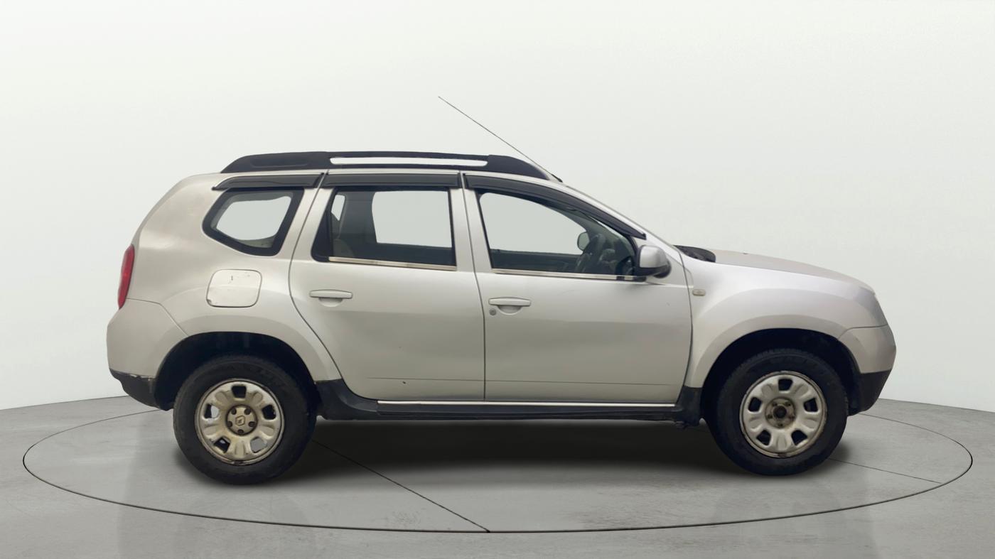 2015 Renault Duster 85 PS RXL PLUS DIESEL, Diesel, Manual, 98,542 km, Right Side View