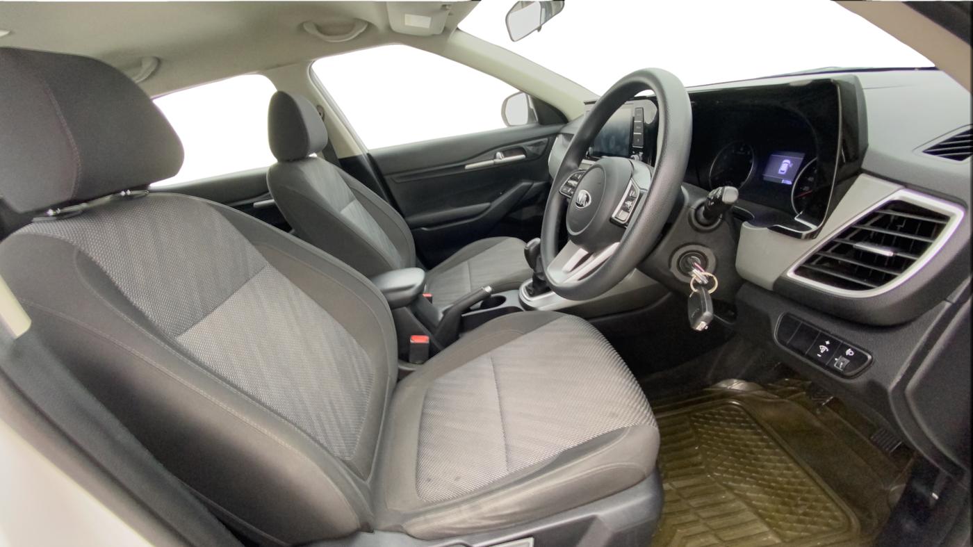 2019 KIA SELTOS HTK 1.5 PETROL, Petrol, Manual, 51,765 km, Right Side Front Door Cabin