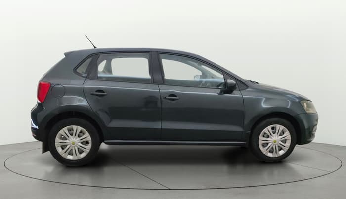 2015 Volkswagen Polo COMFORTLINE 1.5L, Diesel, Manual, 1,30,121 km, Right Side View