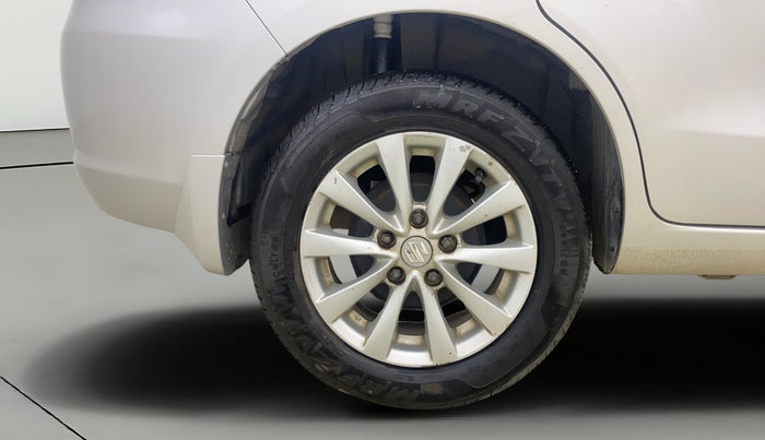 2012 Maruti Ertiga ZXI, Petrol, Manual, 59,356 km, Right Rear Wheel