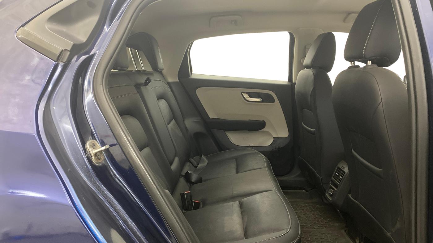 2022 Tata ALTROZ XZA PLUS, Petrol, Automatic, 20,451 km, Right Side Rear Door Cabin