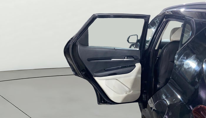 2023 KIA SONET HTX 1.5 AT, Diesel, Automatic, 39,363 km, LHS Rear Door