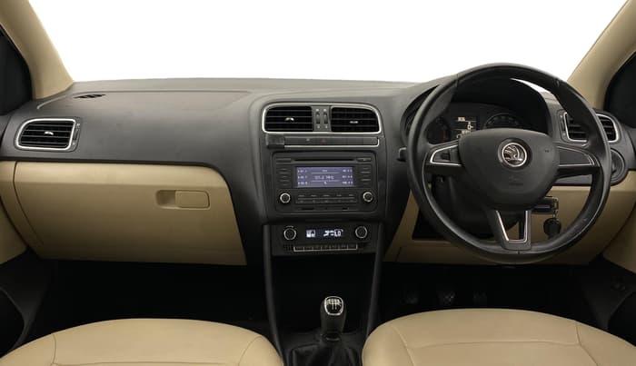 2018 Skoda Rapid AMBITION 1.6 MPI MT, Petrol, Manual, 32,329 km, Dashboard