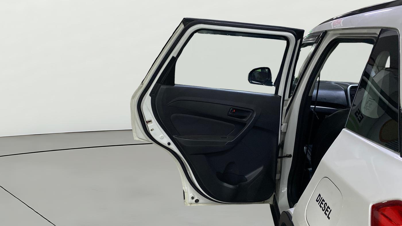 2017 Maruti Vitara Brezza VDI (O), Diesel, Manual, 48,368 km, LHS Rear Door