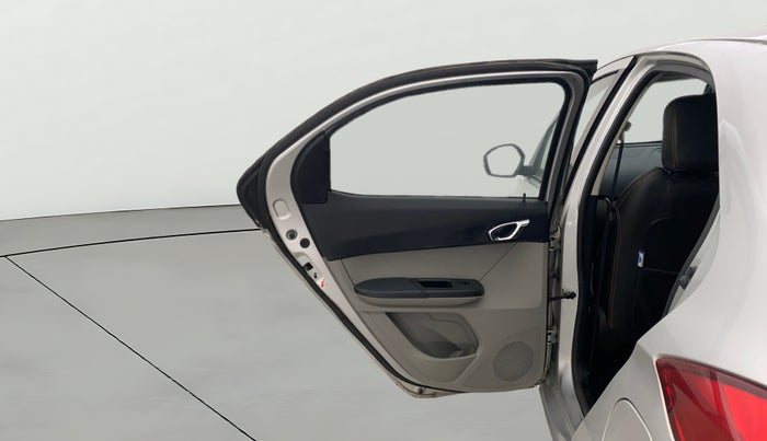 2018 Tata Tiago XZA PETROL, Petrol, Automatic, 9,645 km, LHS Rear Door