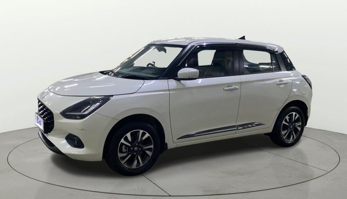 2025 Maruti Swift ZXi Plus AMT, Petrol, Automatic, 13,085 km, Left Front Diagonal
