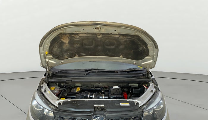 2019 Mahindra MARAZZO M4 8 STR, Diesel, Manual, 77,565 km, Open Bonet