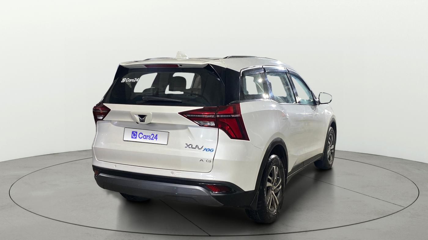 2022 Mahindra XUV700 AX 5 P MT 7 STR (E), Petrol, Manual, 14,076 km, Right Back Diagonal