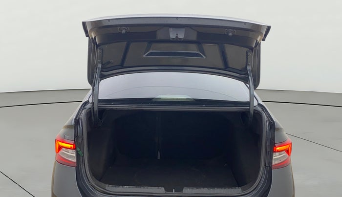 2022 Skoda SLAVIA STYLE 1.0L TSI AT, Petrol, Automatic, 74,692 km, Boot Door Open