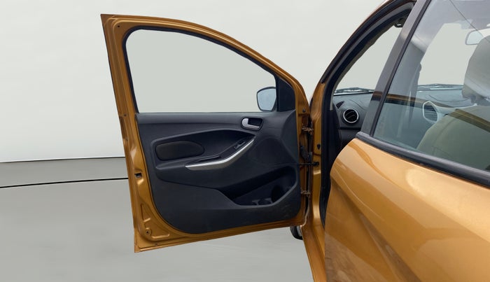 2015 Ford New Figo TREND 1.2 PETROL, Petrol, Manual, 82,996 km, LHS Front Door