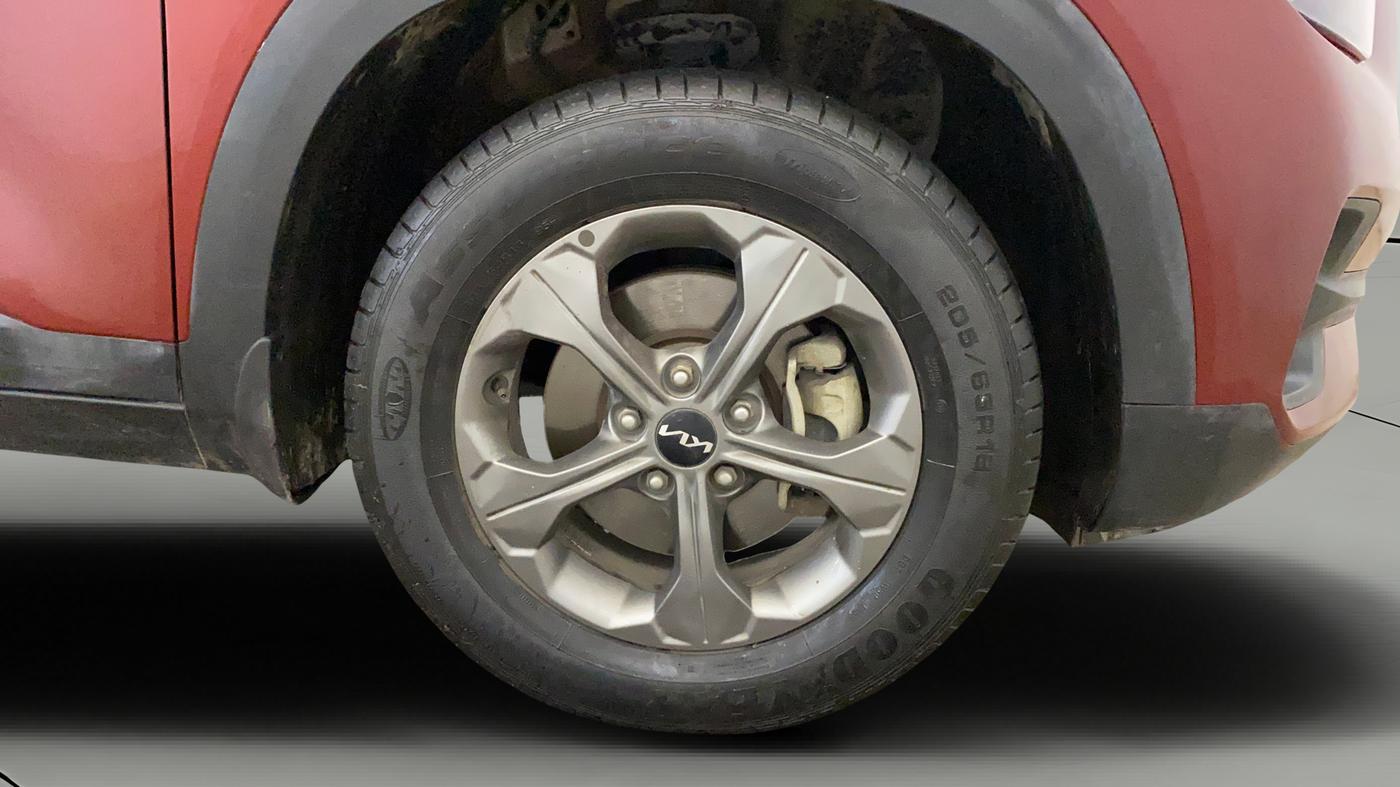 2021 KIA SELTOS HTK PLUS 1.5 IMT, Petrol, Manual, 29,951 km, Right Front Wheel