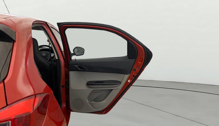 2017 Tata Tiago XT PETROL, Petrol, Manual, 32,566 km, RHS Rear Door