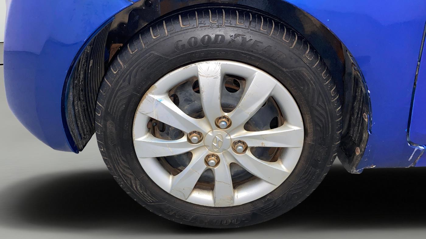 2013 Hyundai Eon MAGNA +, Petrol, Manual, 43,476 km, Left Front Wheel