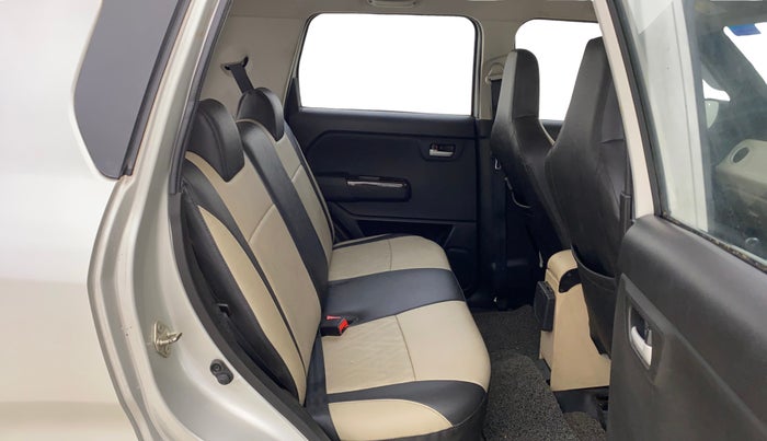 2021 Maruti New Wagon-R ZXI 1.2, Petrol, Manual, 50,624 km, Right Side Rear Door Cabin