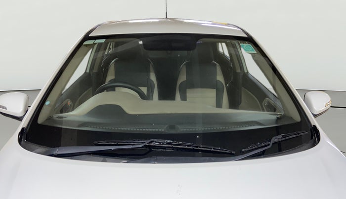 2014 Hyundai Elite i20 ASTA 1.2, Petrol, Manual, 1,07,721 km, Front Windshield