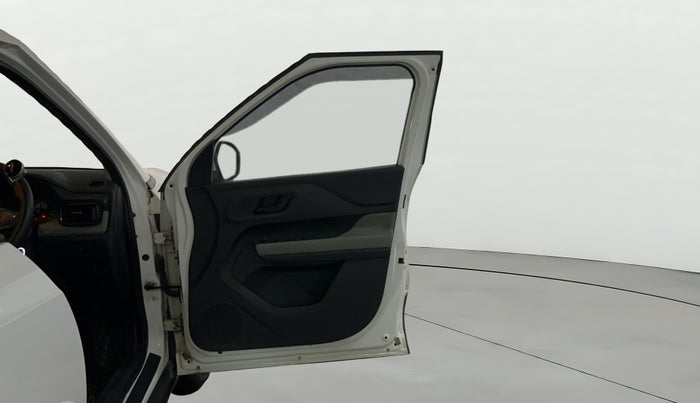 2022 Tata PUNCH ADVENTURE MT, Petrol, Manual, 42,144 km, RHS Front Door