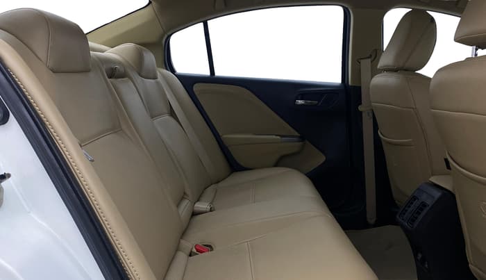 2016 Honda City 1.5L I-VTEC V MT, Petrol, Manual, 86,897 km, Right Side Rear Door Cabin