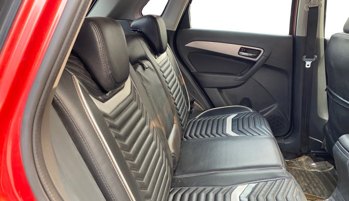 2017 Maruti Vitara Brezza ZDI PLUS DUAL TONE, Diesel, Manual, 98,175 km, Right Side Rear Door Cabin