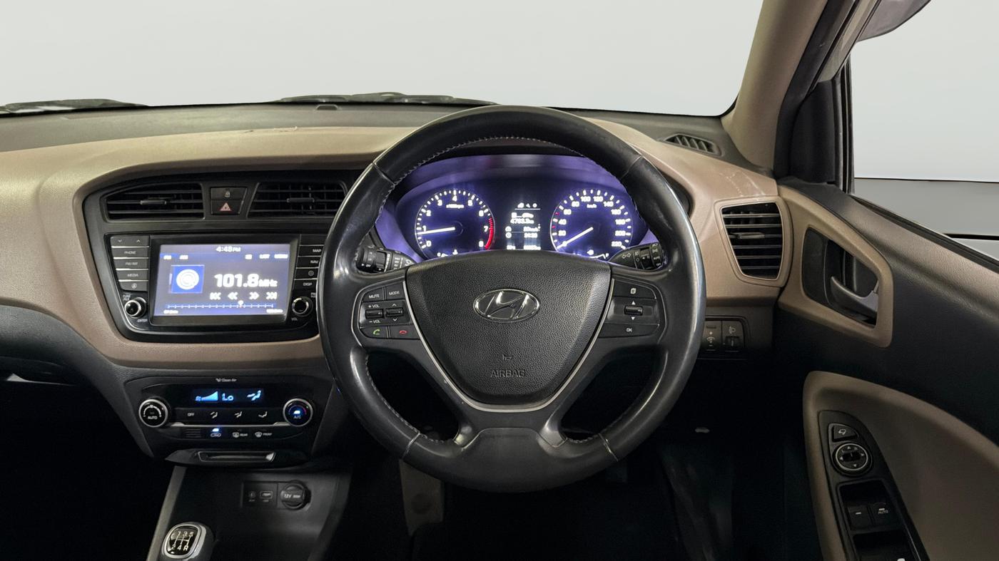2017 Hyundai Elite i20 ASTA 1.2 (O), Petrol, Manual, 90,669 km, Steering Wheel Close Up