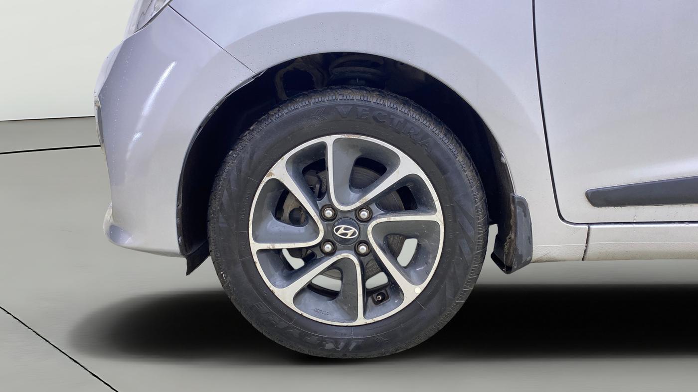 2017 Hyundai Grand i10 SPORTZ (O) AT 1.2 KAPPA VTVT, Petrol, Automatic, 67,117 km, Left Front Wheel