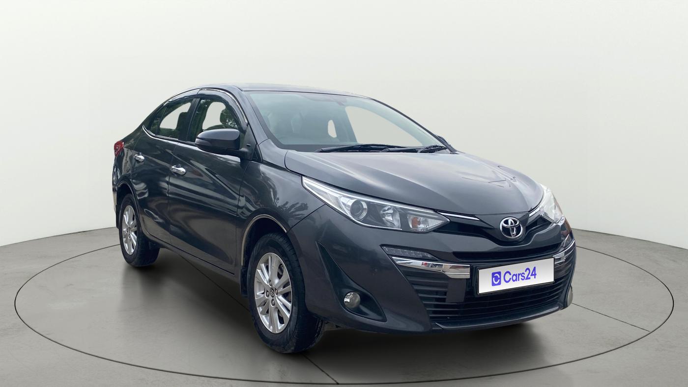 2018 Toyota YARIS VX CVT, Petrol, Automatic, 78,594 km, Right Front Diagonal