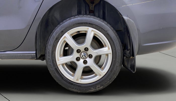 2013 Volkswagen Vento HIGHLINE 1.6 MPI, Petrol, Manual, 18,870 km, Left Rear Wheel