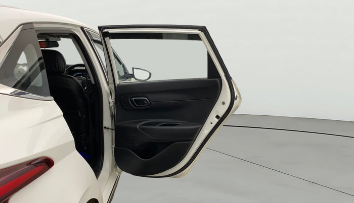 2022 Hyundai NEW I20 SPORTZ 1.2 MT, Petrol, Manual, 41,907 km, RHS Rear Door