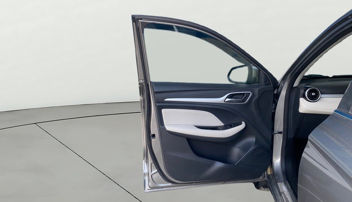 2022 MG ASTOR SMART 1.5 CVT, Petrol, Automatic, 18,352 km, LHS Front Door