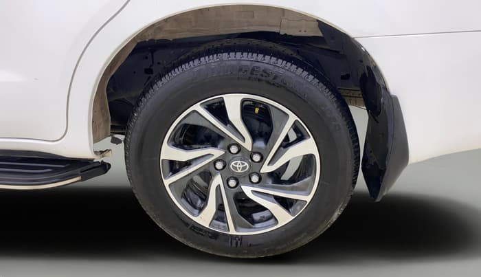 2022 Toyota Innova Crysta 2.7 VX 7 STR, Petrol, Manual, 83,507 km, Left Rear Wheel