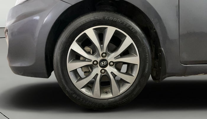 2014 Hyundai Verna FLUIDIC 1.6 VTVT SX, Petrol, Manual, 64,978 km, Left Front Wheel