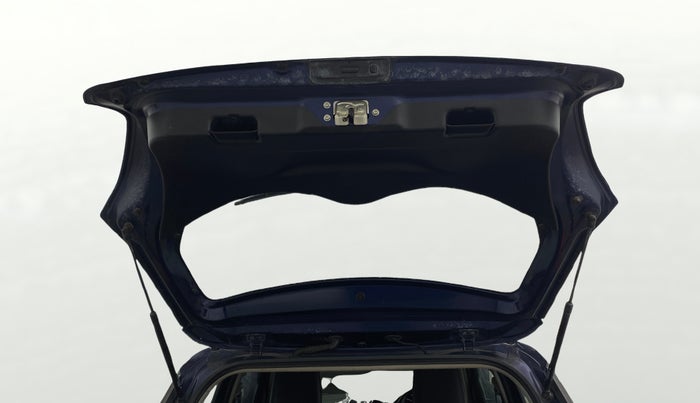 2020 Maruti Swift ZXI PLUS, Petrol, Manual, 1,25,377 km, Boot Door Open