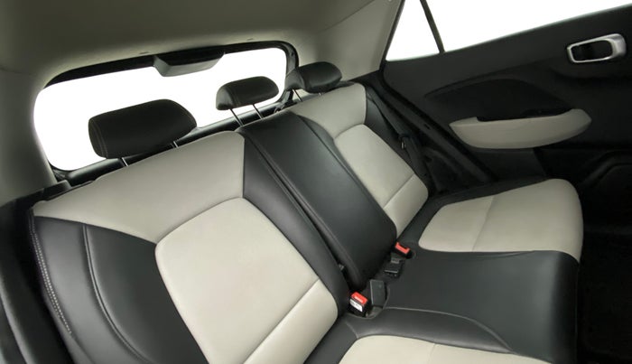 2024 Hyundai VENUE S 1.2, Petrol, Manual, 21,891 km, Right Side Rear Door Cabin
