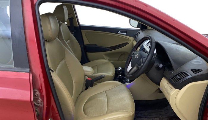 2015 Hyundai Verna FLUIDIC 4S 1.6 VTVT S(O), Petrol, Manual, 65,834 km, Right Side Front Door Cabin