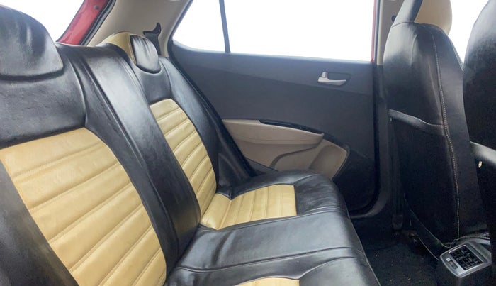 2018 Hyundai Grand i10 SPORTZ 1.2 KAPPA VTVT, Petrol, Manual, 28,281 km, Right Side Rear Door Cabin
