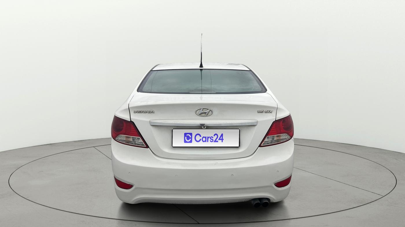 2014 Hyundai Verna FLUIDIC 1.6 CRDI SX OPT, Diesel, Manual, 81,619 km, Back/Rear