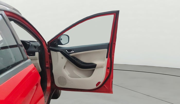 2022 Tata NEXON XZA PLUS SUNROOF DUAL TONE PETROL, Petrol, Automatic, 43,080 km, RHS Front Door