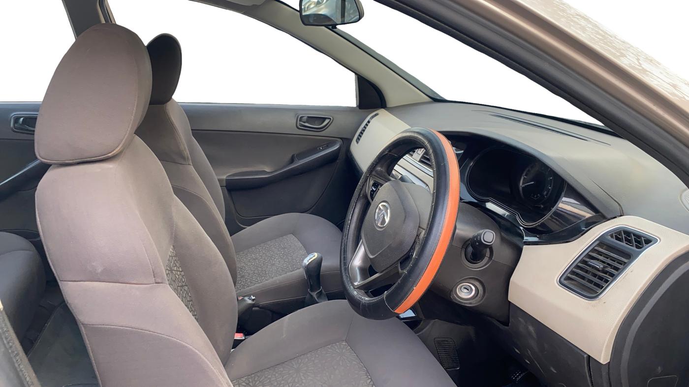 2016 Tata Zest XMS PETROL, Petrol, Manual, 96,724 km, Right Side Front Door Cabin