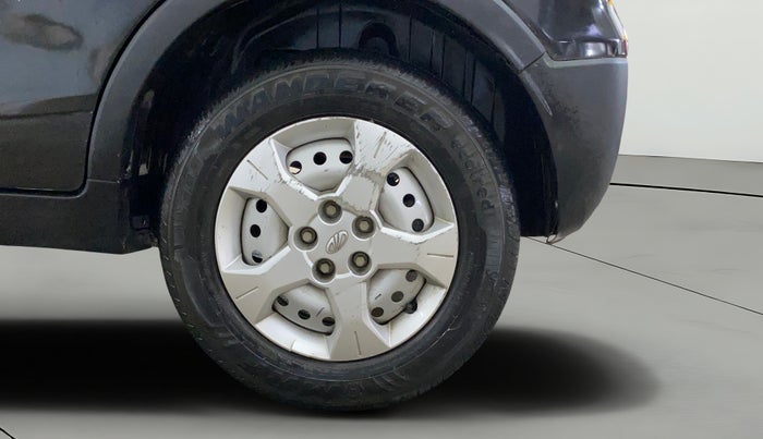 2023 Mahindra XUV300 W4 1.2 PETROL, Petrol, Manual, 30,416 km, Left Rear Wheel