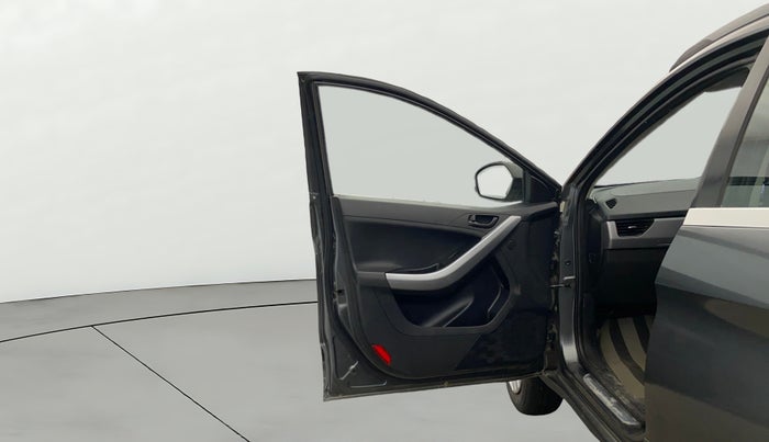 2022 Tata NEXON XM SUNROOF PETROL, Petrol, Manual, 67,389 km, LHS Front Door